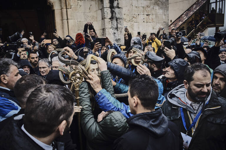 Rito di San Domenico, Serpari - viaggio fotografico con serpenti